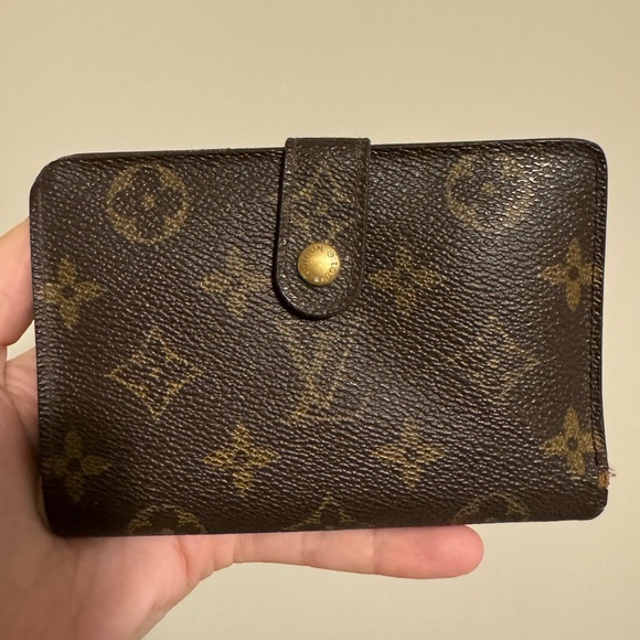 LV Vintage wallet with kisslock - Picture 1 of 8